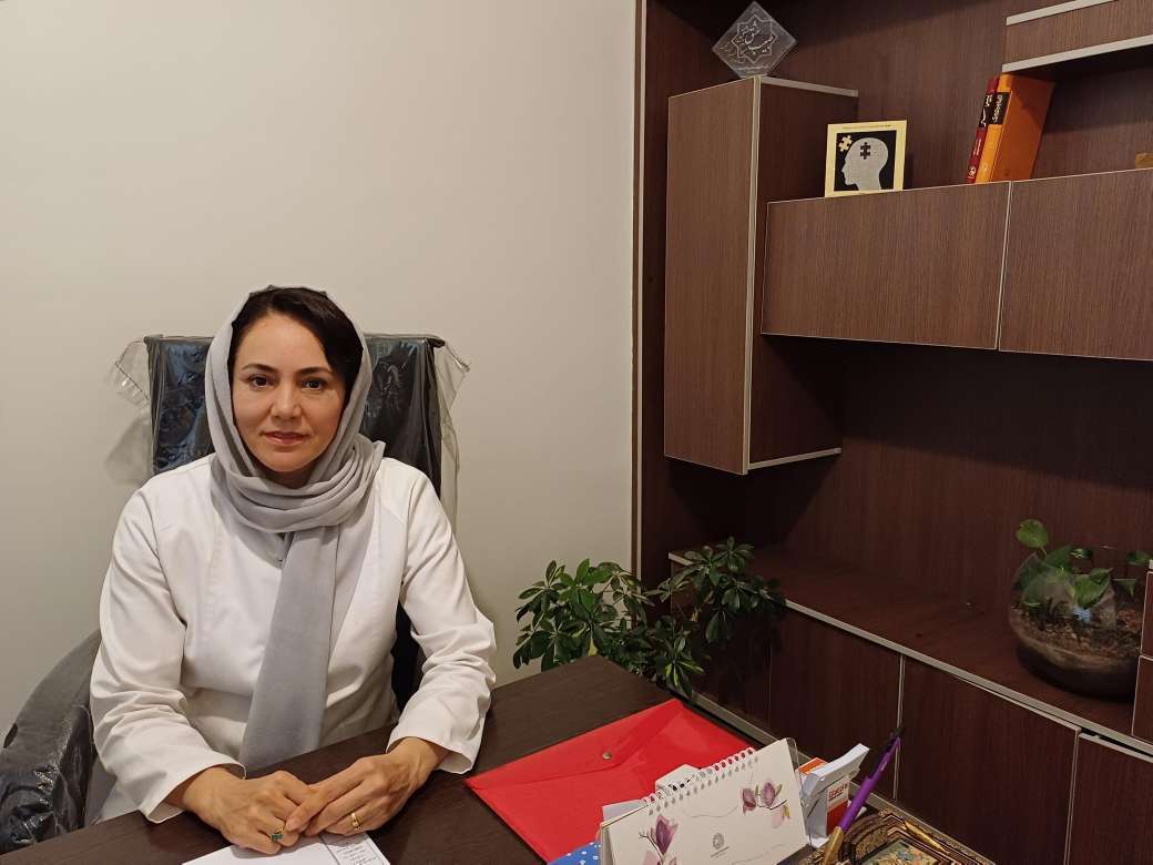 دکتر شهربانو کاظمی متخصص توانبخشی و طب فیزیکی