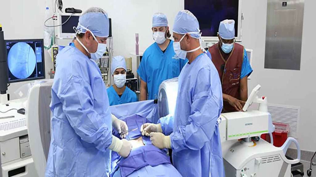 عمل جراحی سیاتیک کمر