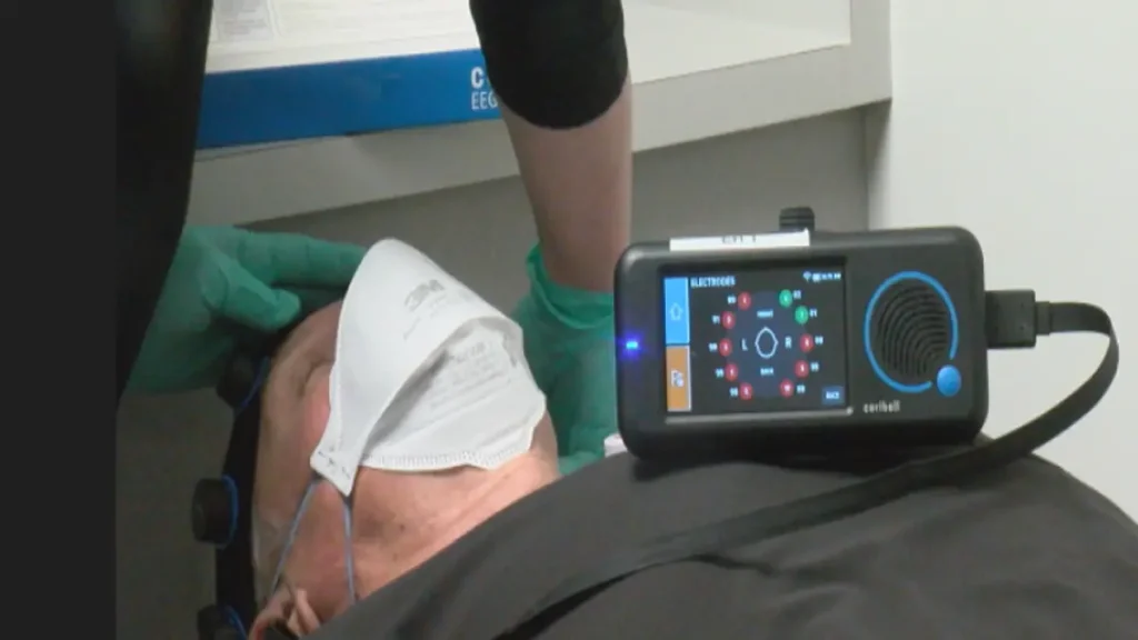 EEG چه شرایطی را تشخیص می دهد؟ سی تی اسکن در حال خواب